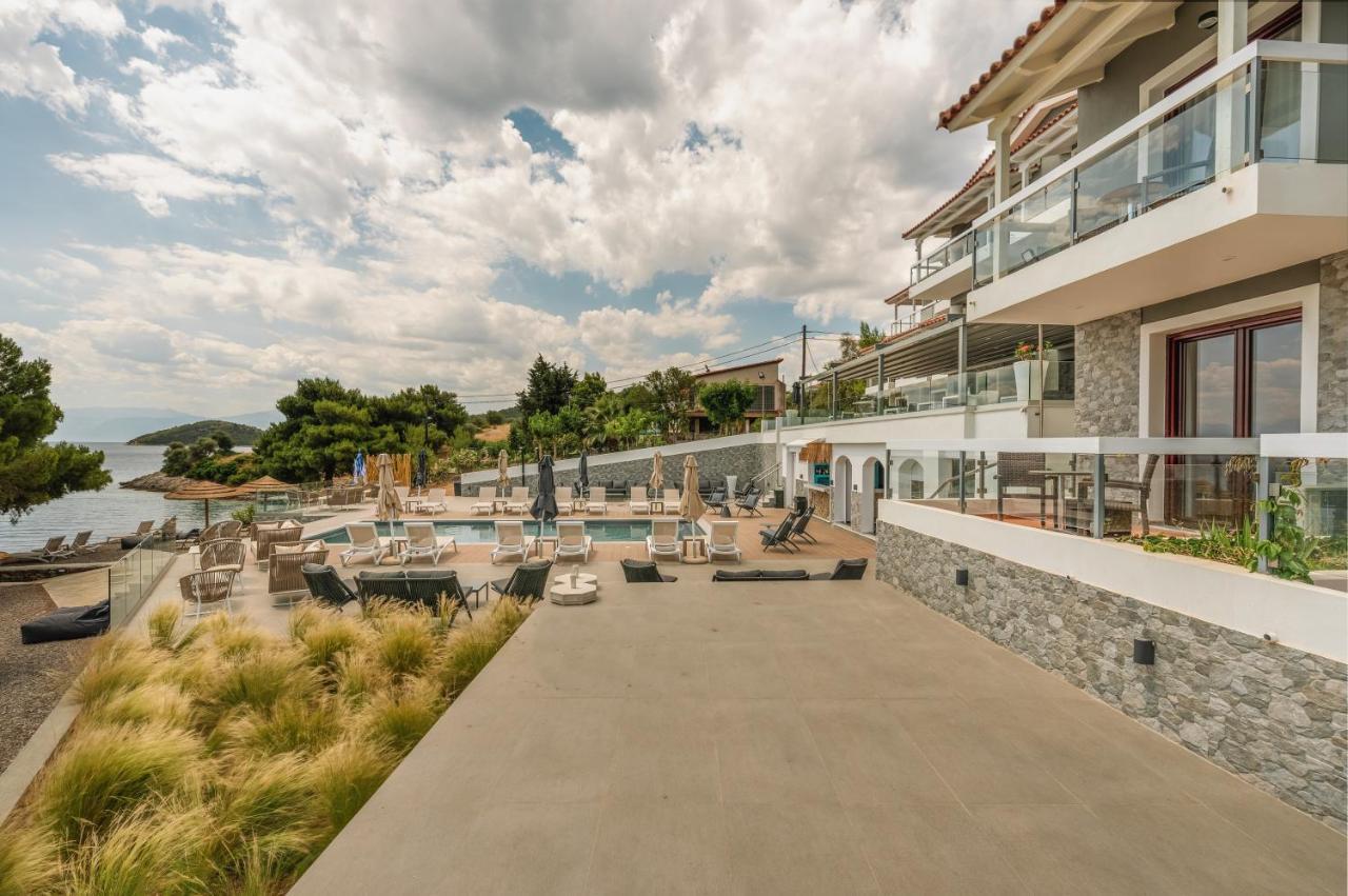 Trizonia Bay Hotel Luaran gambar