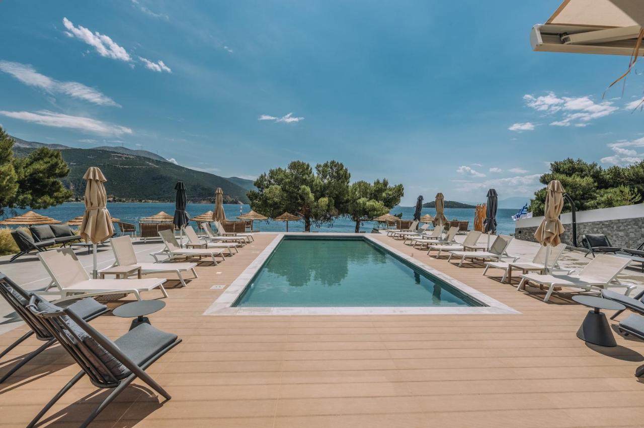 Trizonia Bay Hotel Luaran gambar