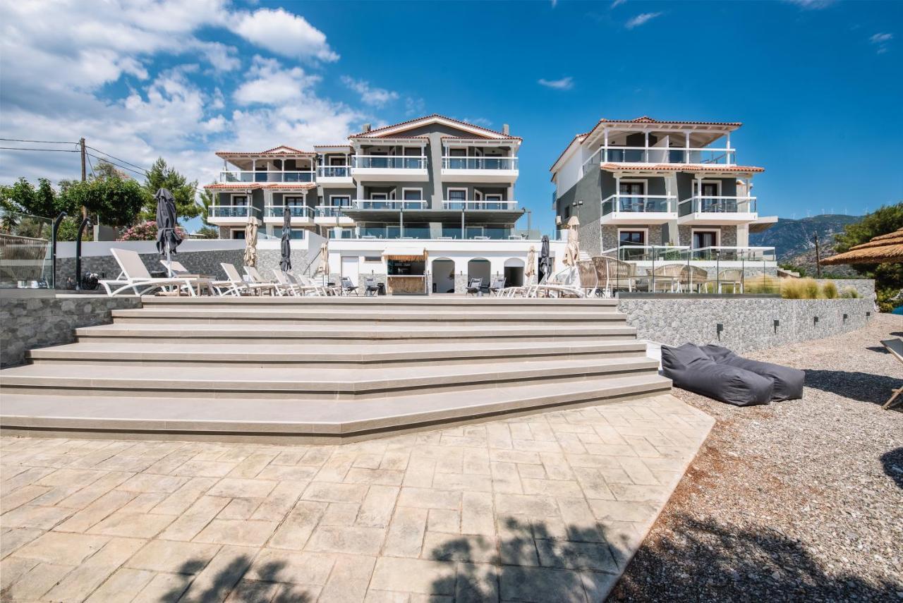 Trizonia Bay Hotel Luaran gambar