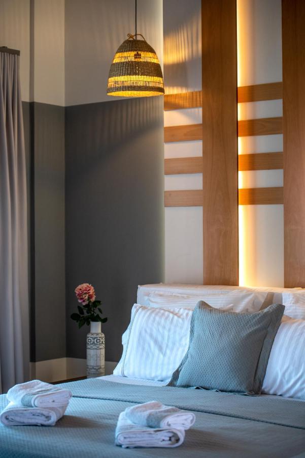 Trizonia Bay Hotel Luaran gambar